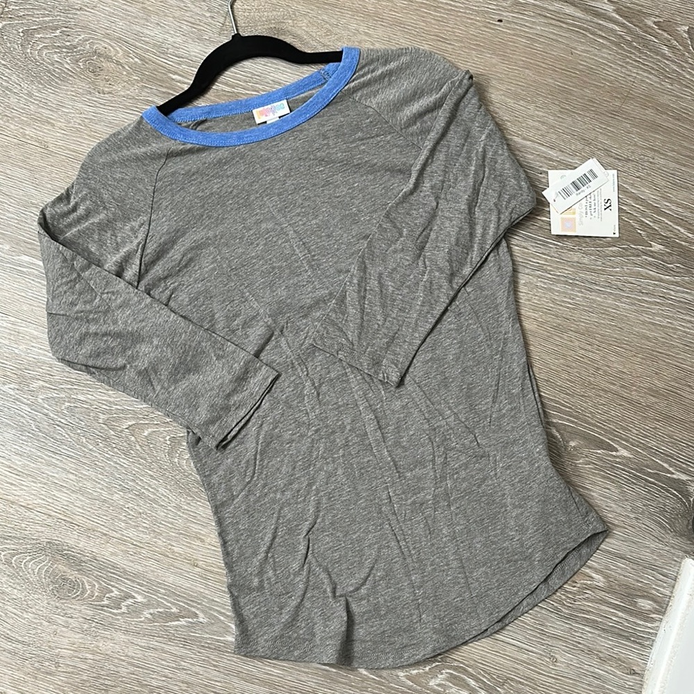 Lularoe Randy tee
